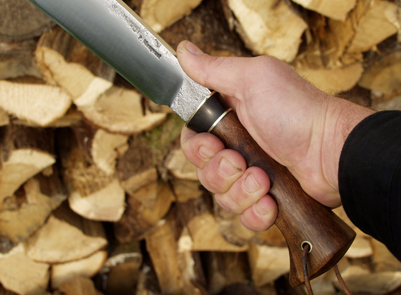 http://knives.free.fr/documents/0a224b9d424deaf32616fd7ff5a81b6d.jpg