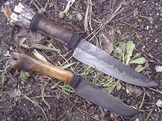 http://knives.free.fr/documents/0a33c8c3c3bbe298c5d36c4a2a1b6371.jpg