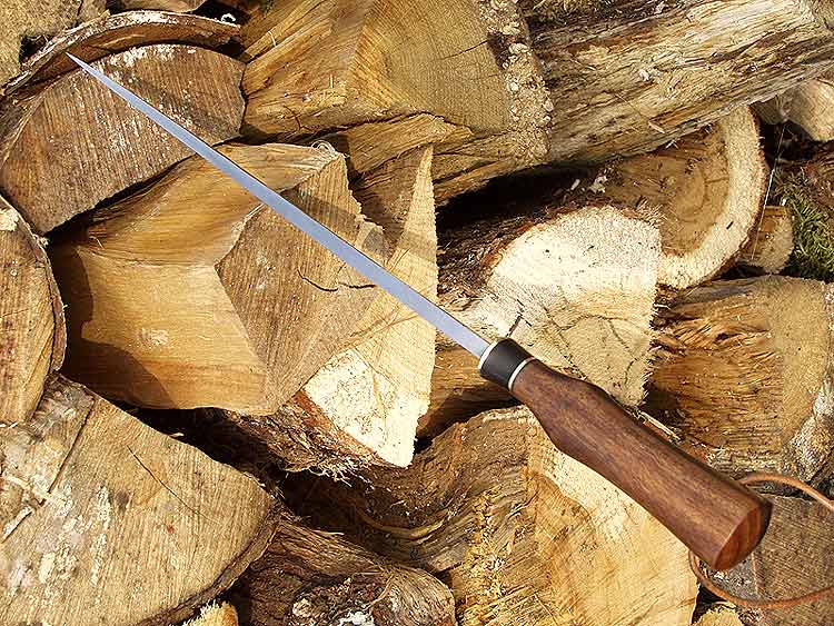 http://knives.free.fr/documents/25e3b75d88e95482cfc95c9ba4da17d2.jpg