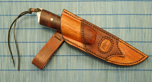 http://knives.free.fr/documents/38bf521f0cf60995c31f1b244db12388.jpg