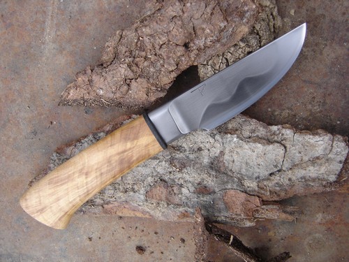 http://knives.free.fr/documents/6fafd7501948f8ef00559091a2b22c8e.jpg