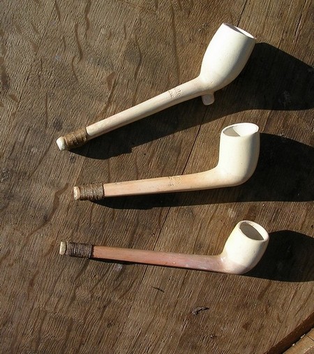 http://knives.free.fr/documents/7d860c210df23abab04fa1a16a407007.jpg