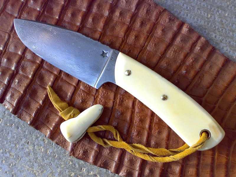 http://knives.free.fr/documents/822e183accbdee6d3869281526f172fa.jpg