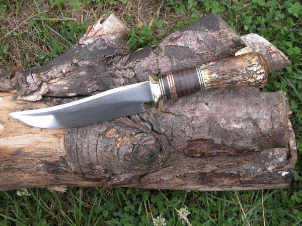 http://knives.free.fr/documents/8427ef33c303e1e5e513b36878747ba5.jpg