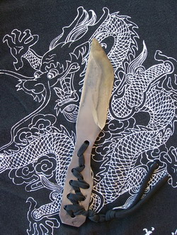 http://knives.free.fr/documents/a62d46b7cbdf643ff5f8ac0d617cab6a.jpg