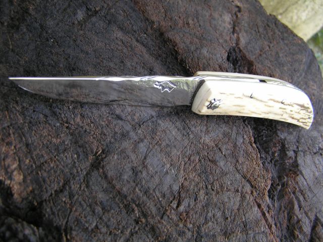 http://knives.free.fr/documents/afc41f076fa02e9a6ebd89b59d8d1cfa.jpg