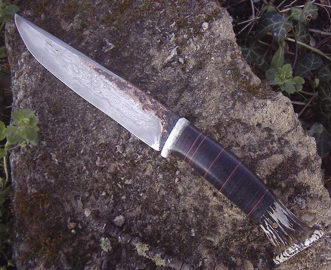http://knives.free.fr/documents/ec1d8d44d68f6315165a54f86882b010.jpg